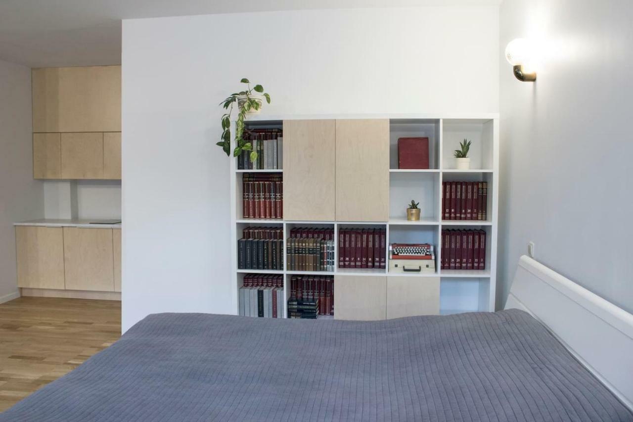 Mini Home Bookshop Studios Vilnius Exterior photo